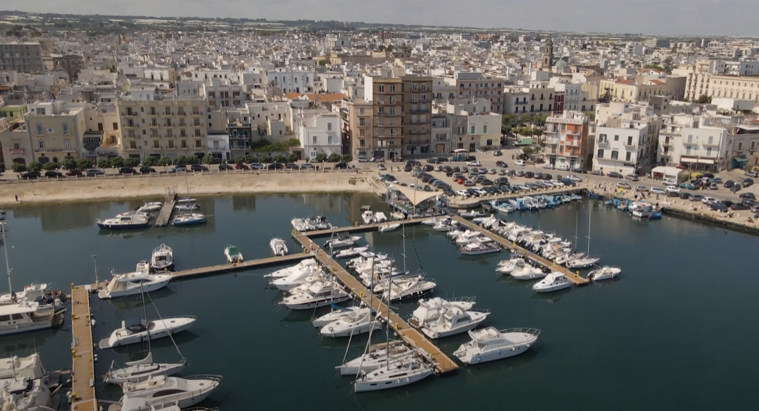 Mola di Bari